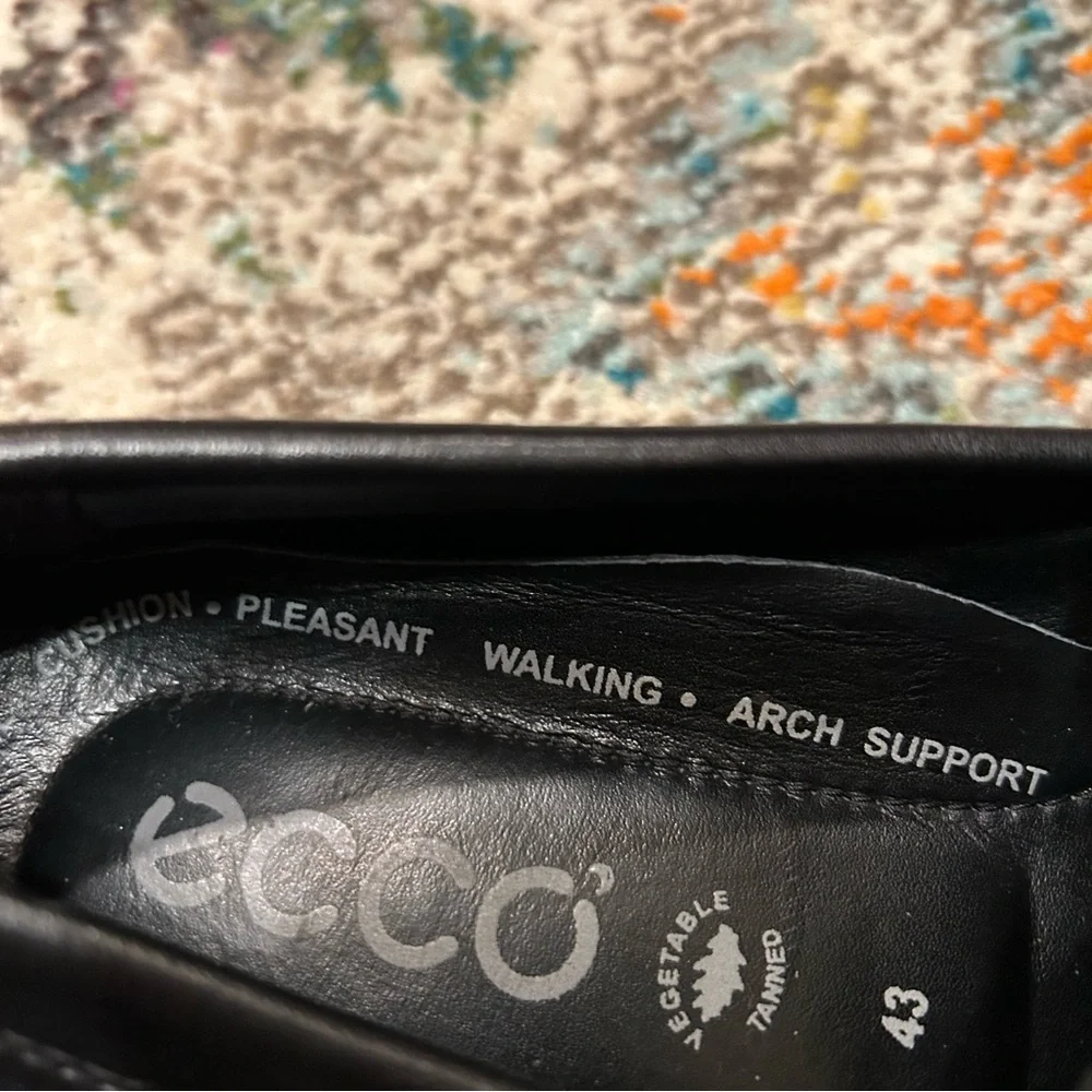 Ecco men’s casual driving loafers black size 12. Arch support & cushioned!